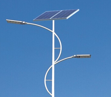 農(nóng)村都安裝太陽能LED路燈，可謂是一舉兩得