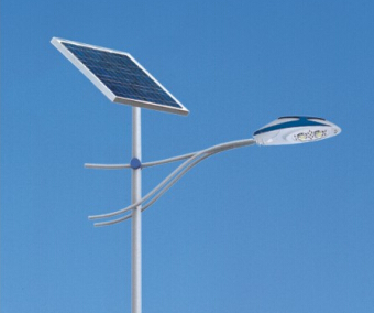 農(nóng)村太陽能路燈配置蓄電池還是鋰電池好？