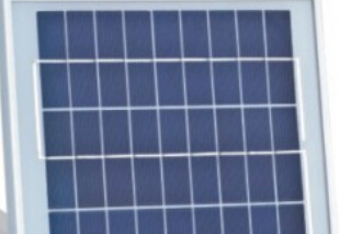 太陽(yáng)能光伏廠家：如何清理自家屋頂太陽(yáng)能發(fā)電系統(tǒng)？